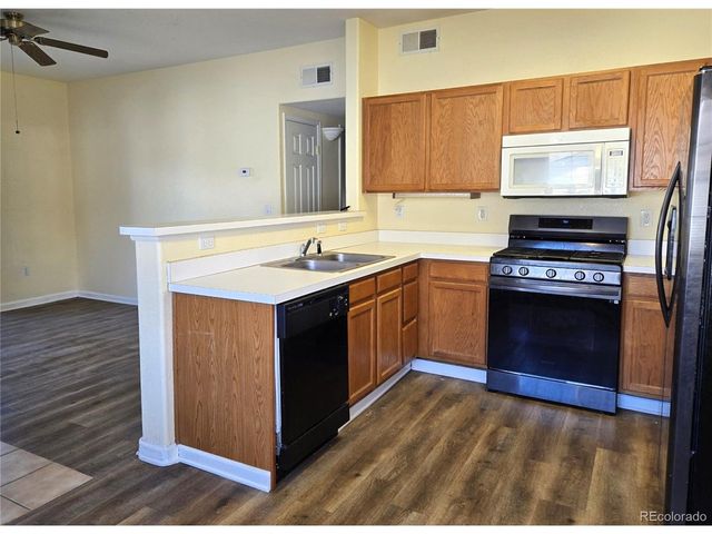 9984 E Carolina Cir 101, Aurora, CO 80247