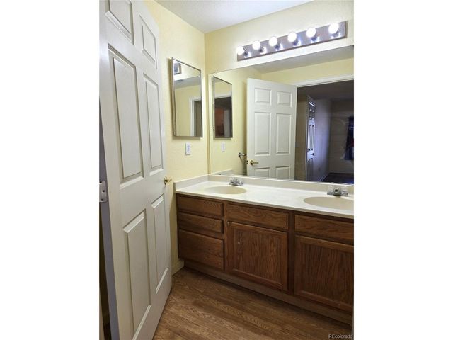 9984 E Carolina Cir 101, Aurora, CO 80247