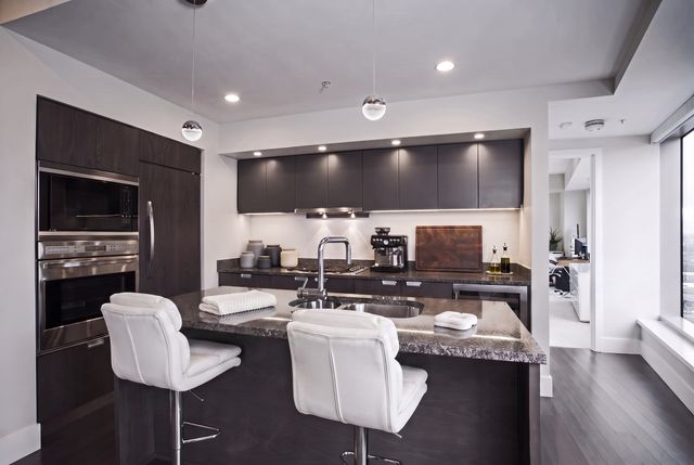 110 Stuart St 18B, Boston, MA 02116