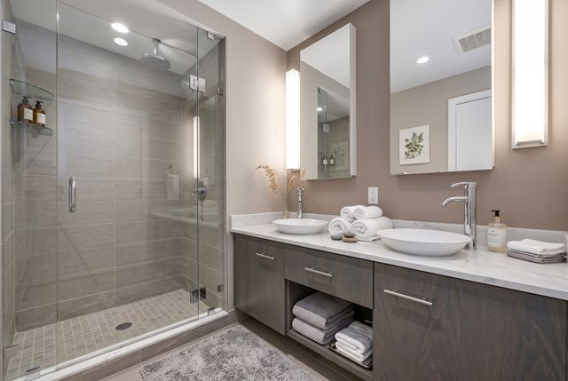 110 Stuart St 18B, Boston, MA 02116