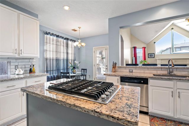 8530 Stone Village Lane, Houston, TX 77040