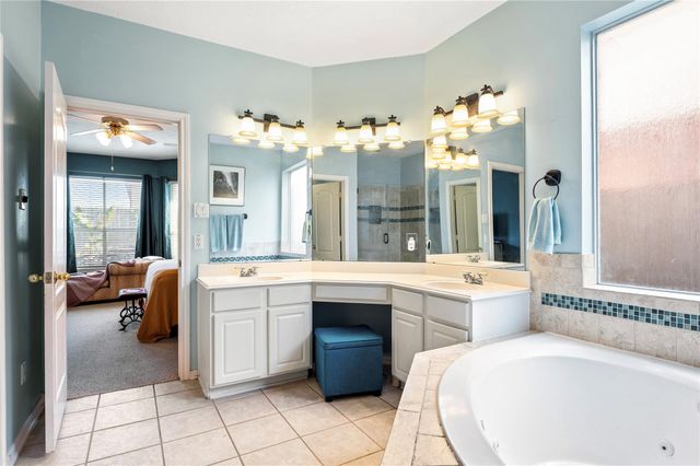 8530 Stone Village Lane, Houston, TX 77040