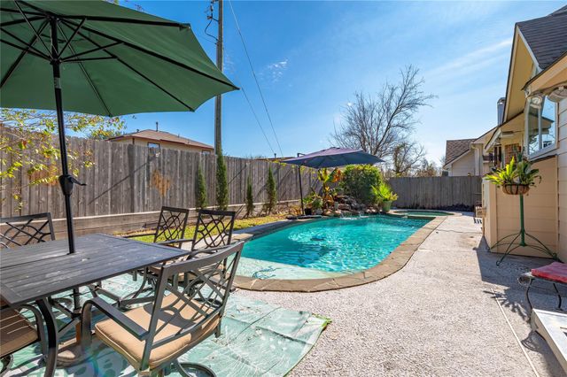 8530 Stone Village Lane, Houston, TX 77040