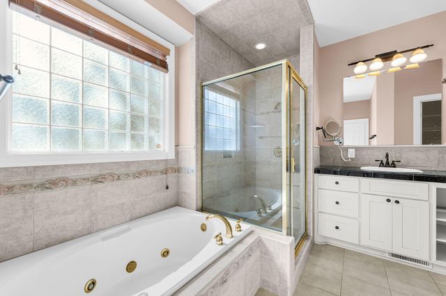 4220 Meadowbrook Court, North Charleston, SC 29420