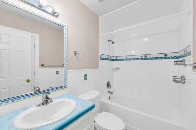 4220 Meadowbrook Court, North Charleston, SC 29420