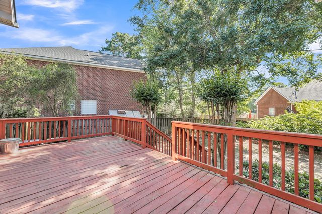 4220 Meadowbrook Court, North Charleston, SC 29420