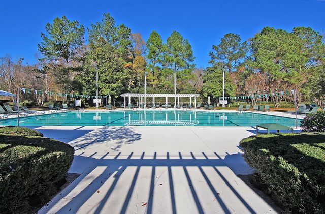 4220 Meadowbrook Court, North Charleston, SC 29420