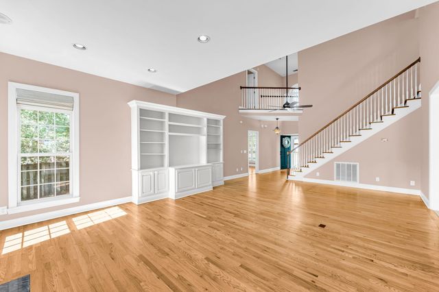 4220 Meadowbrook Court, North Charleston, SC 29420
