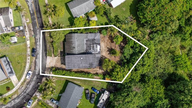 155 SW 16th Ter, Homestead, FL 33030