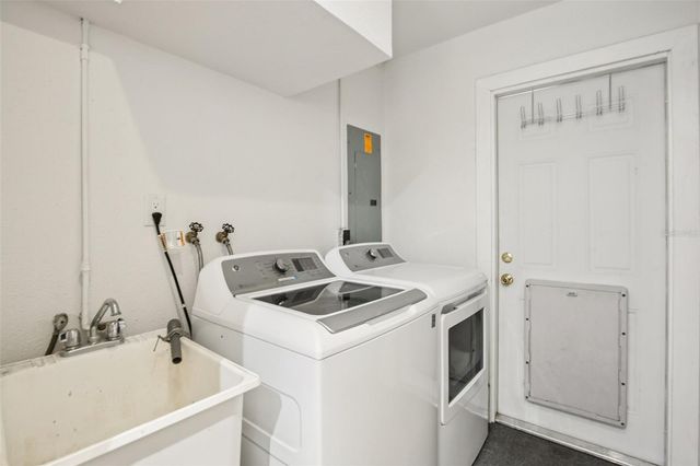 2131 VIOLA DRIVE, Clearwater, FL 33764