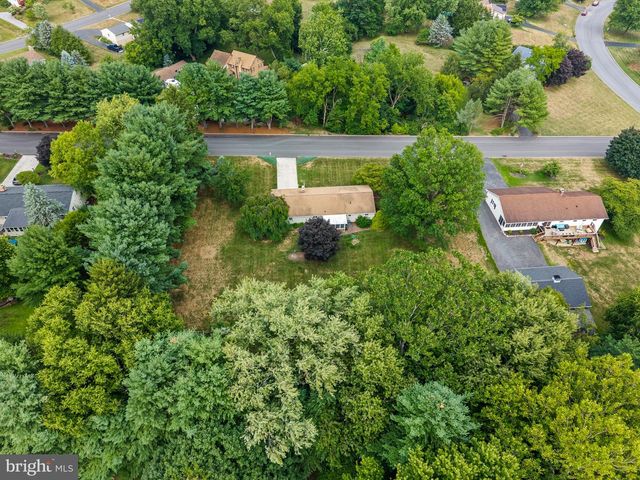 5 DIANNA DR, Annville, PA 17003