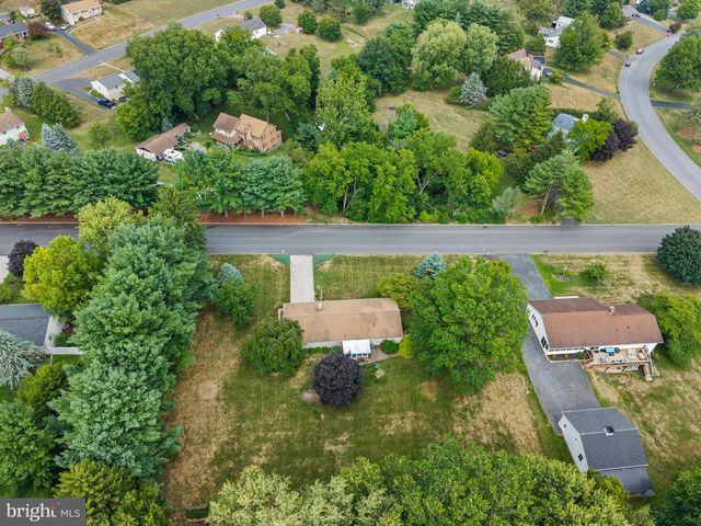 5 DIANNA DR, Annville, PA 17003