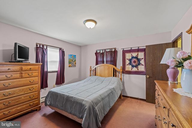 5 DIANNA DR, Annville, PA 17003