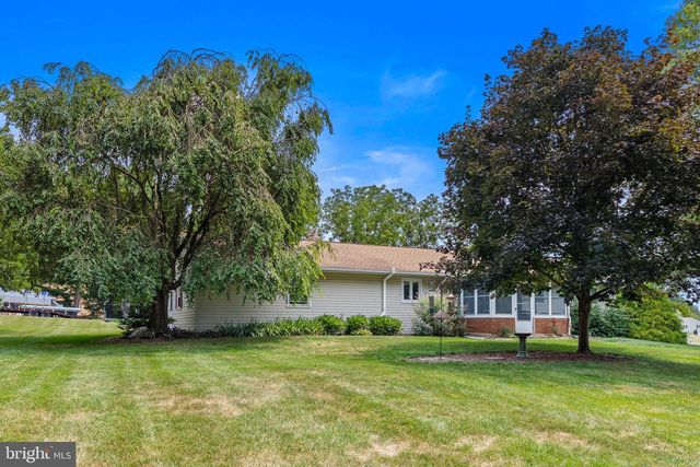 5 DIANNA DR, Annville, PA 17003