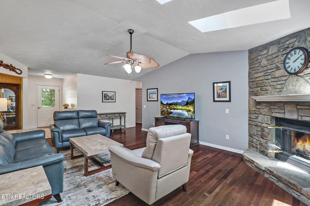 159 Ivy Brook Lane, Crossville, TN 38558