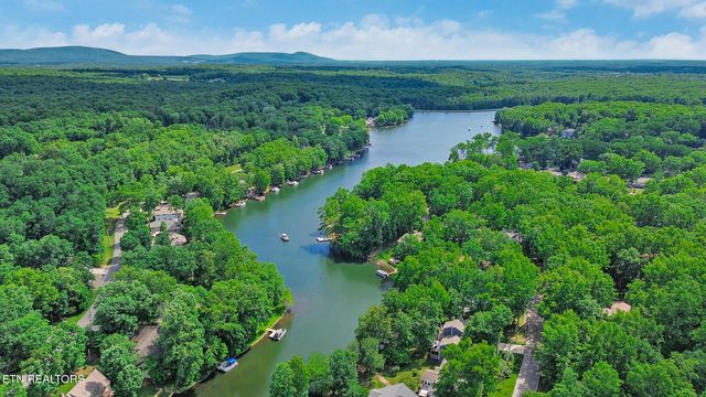 159 Ivy Brook Lane, Crossville, TN 38558