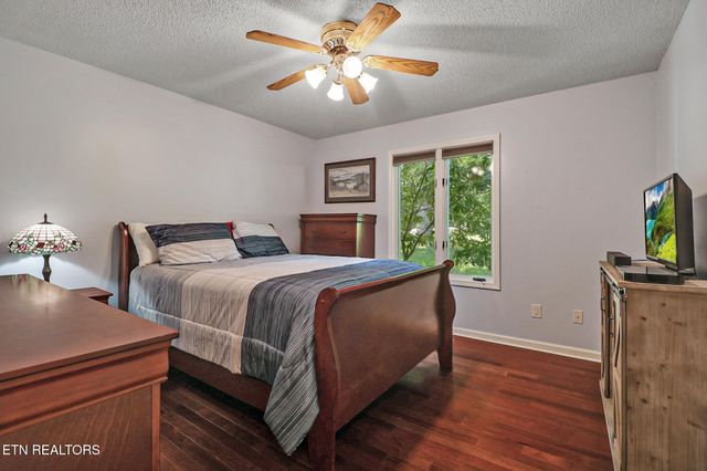 159 Ivy Brook Lane, Crossville, TN 38558
