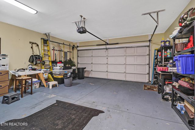 159 Ivy Brook Lane, Crossville, TN 38558