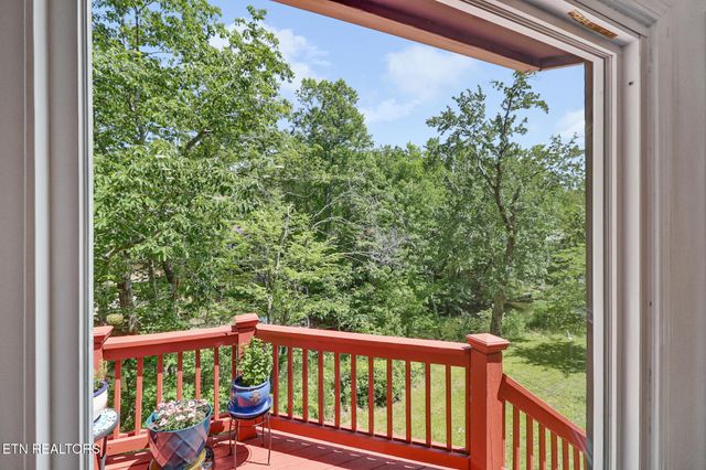 159 Ivy Brook Lane, Crossville, TN 38558