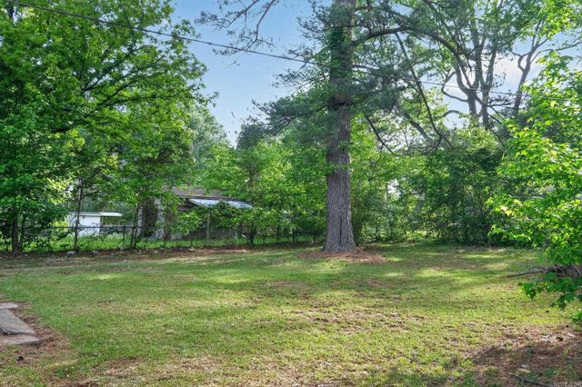 10209 Milkyway Dr, Little Rock, AR 72209