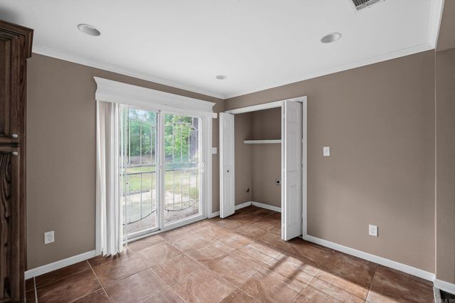 10209 Milkyway Dr, Little Rock, AR 72209