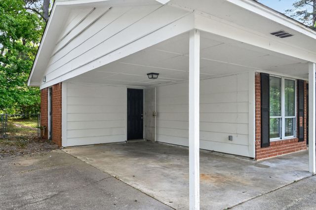 10209 Milkyway Dr, Little Rock, AR 72209