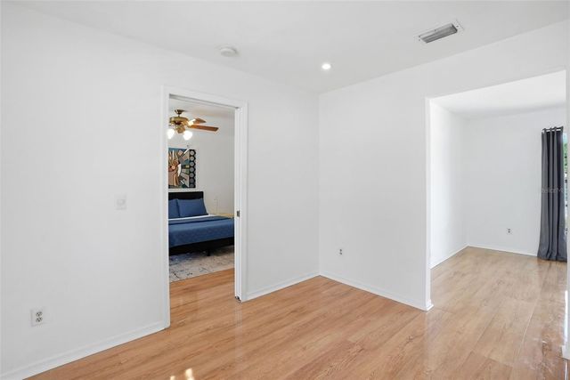 8040 TOWNE COURT, Orlando, FL 32818