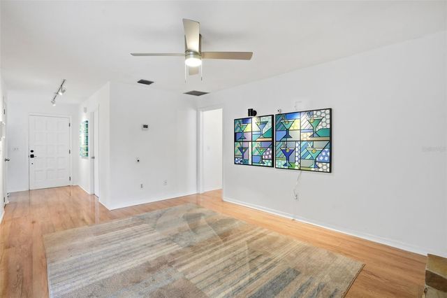 8040 TOWNE COURT, Orlando, FL 32818