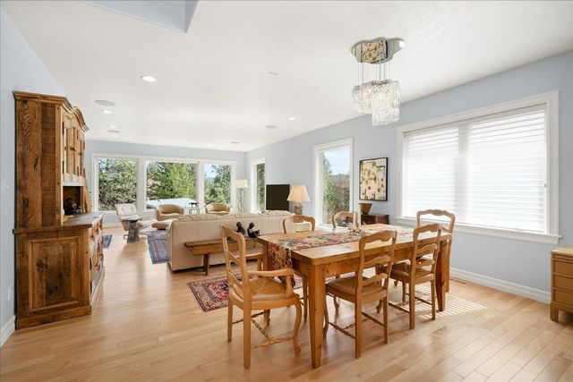 2605 S Cherrytree Ln, Spokane, WA 99203