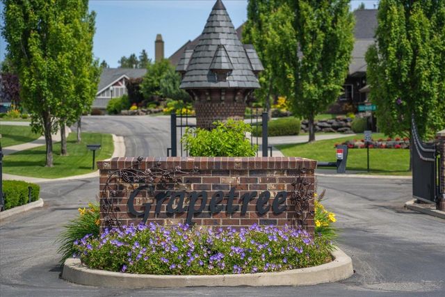 2605 S Cherrytree Ln, Spokane, WA 99203