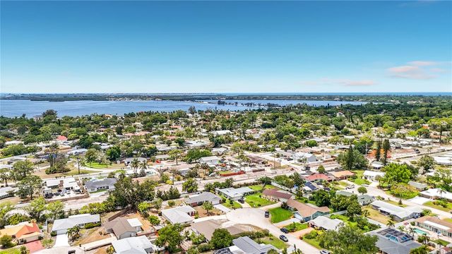 7401 13TH AVENUE W, Bradenton, FL 34209