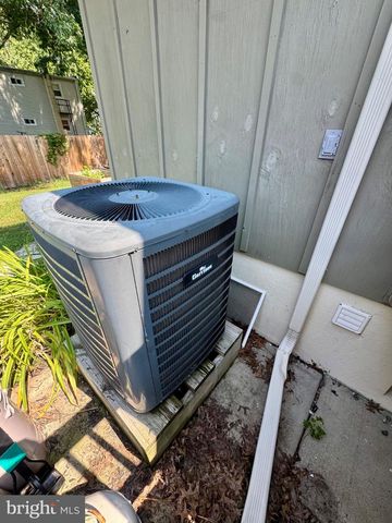 53 PRINCETON RD, Pennsville, NJ 08070