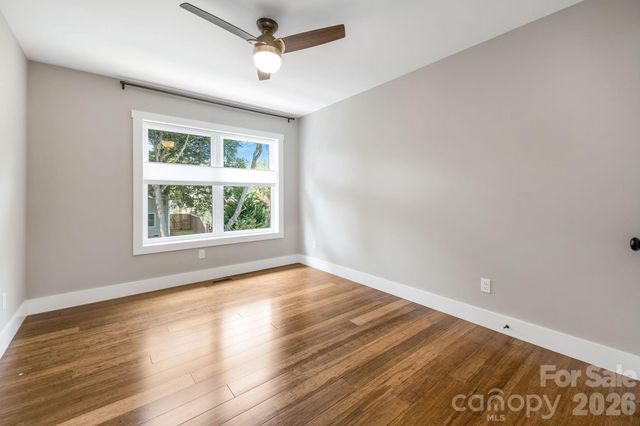 27 Hubbard Avenue, Asheville, NC 28806
