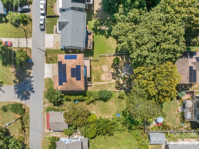 27 Hubbard Avenue, Asheville, NC 28806