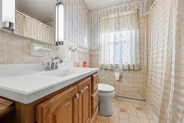 604 Heath Avenue, White Pigeon, MI 49099