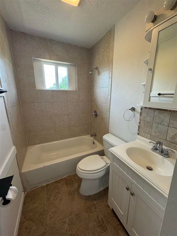 4614 SW G Ave, Lawton, OK 73505