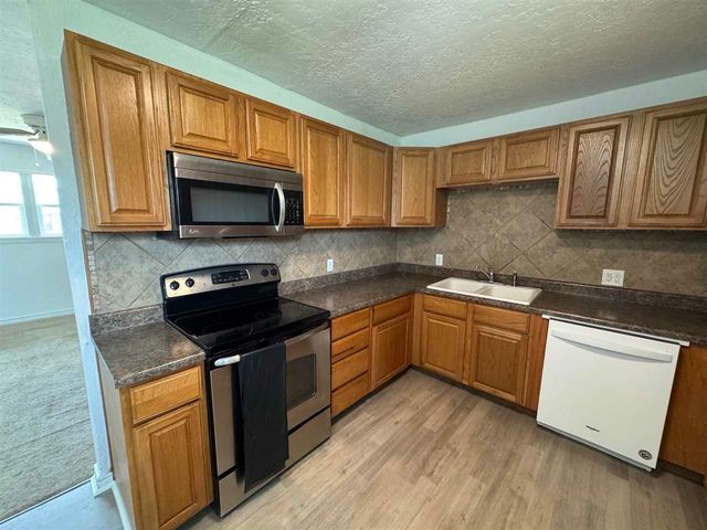 4614 SW G Ave, Lawton, OK 73505