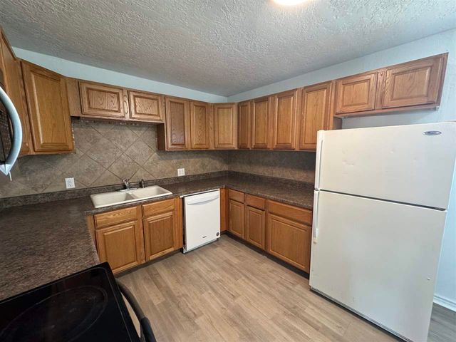 4614 SW G Ave, Lawton, OK 73505