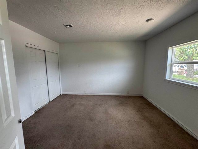 4614 SW G Ave, Lawton, OK 73505