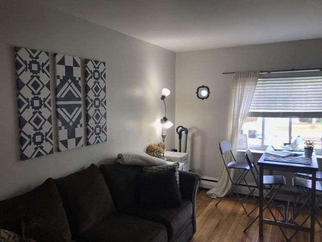 2012 Commonwealth Ave 1E, Boston, MA 02135