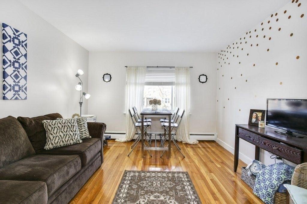 2012 Commonwealth Ave 1E, Boston, MA 02135