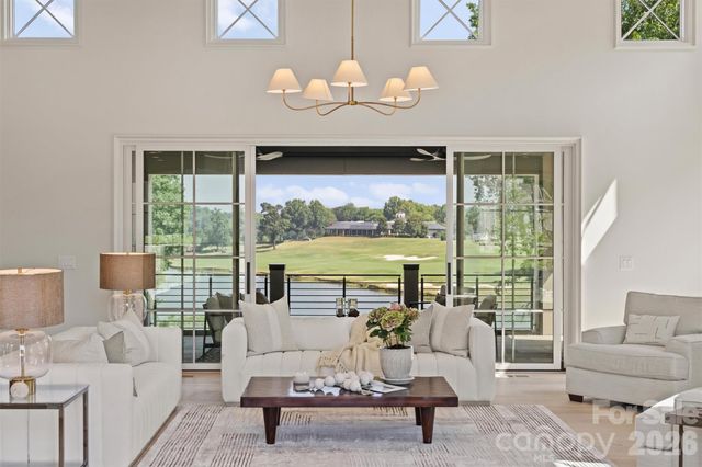 4816 Kelly Woods Lane, Charlotte, NC 28277