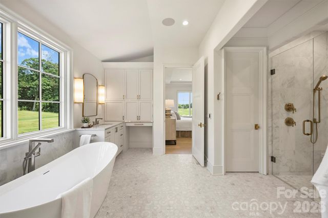 4816 Kelly Woods Lane, Charlotte, NC 28277