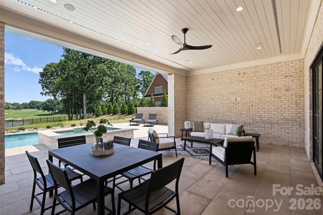 4816 Kelly Woods Lane, Charlotte, NC 28277