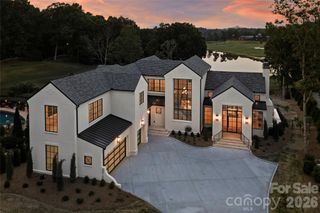 4816 Kelly Woods Lane, Charlotte, NC 28277