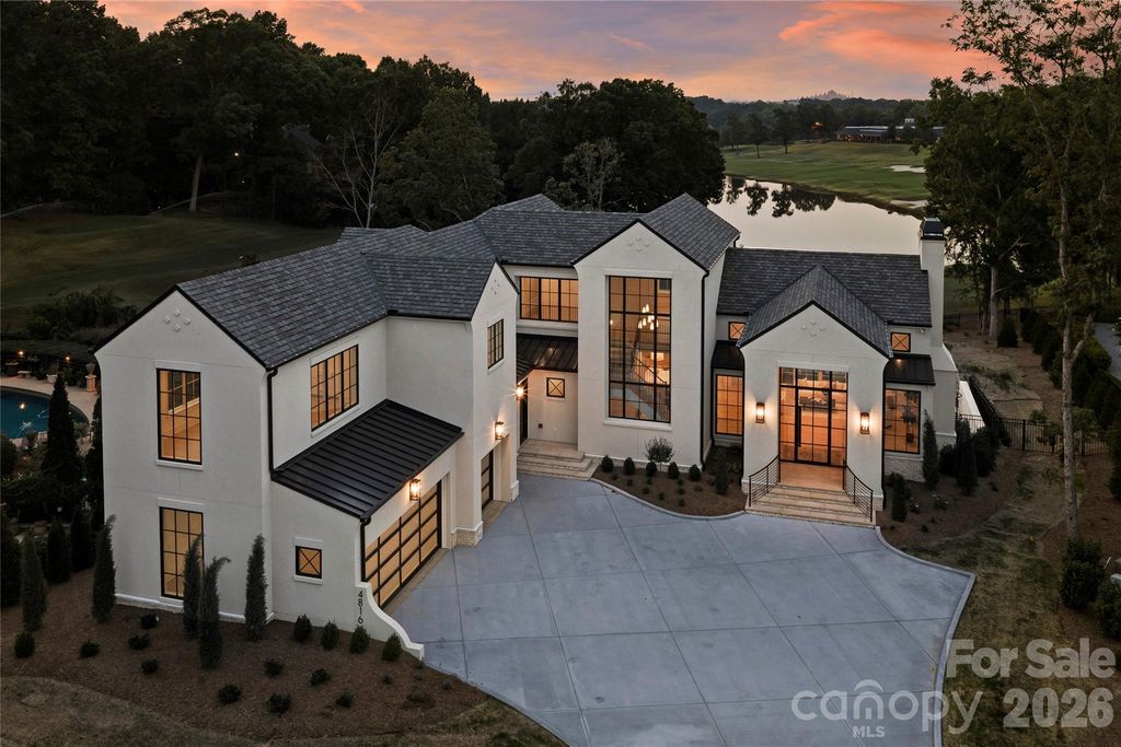4816 Kelly Woods Lane, Charlotte, NC 28277