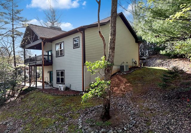 181 Morgan Ridge Court, Young Harris, GA 30582