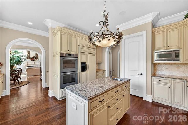 5424 Gorham Drive, Charlotte, NC 28226