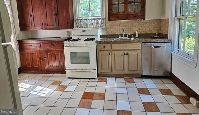 1195 WESTBOURNE RD, West Chester, PA 19382