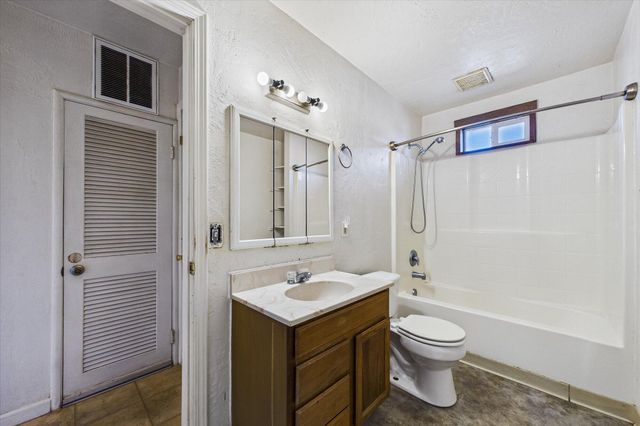 4150 E Street, Eureka, CA 95503